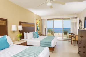 Superior Ocean Front Rooms at GR Solaris Lighthouse 